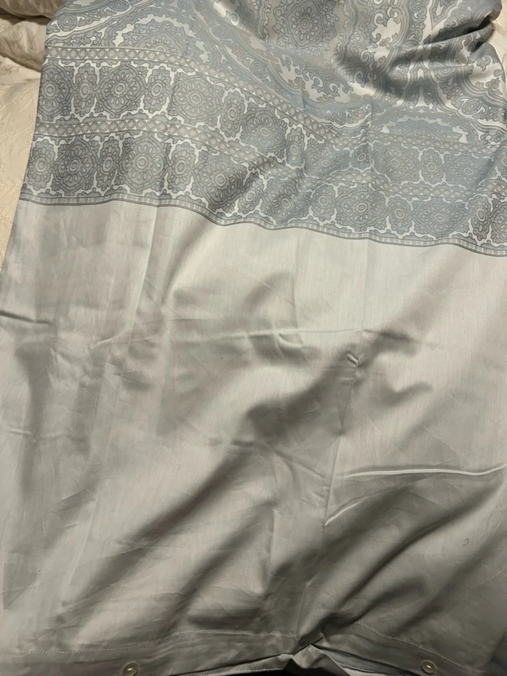 Queen size The Art of Home by Ann Gish blue medallion duvet cover only